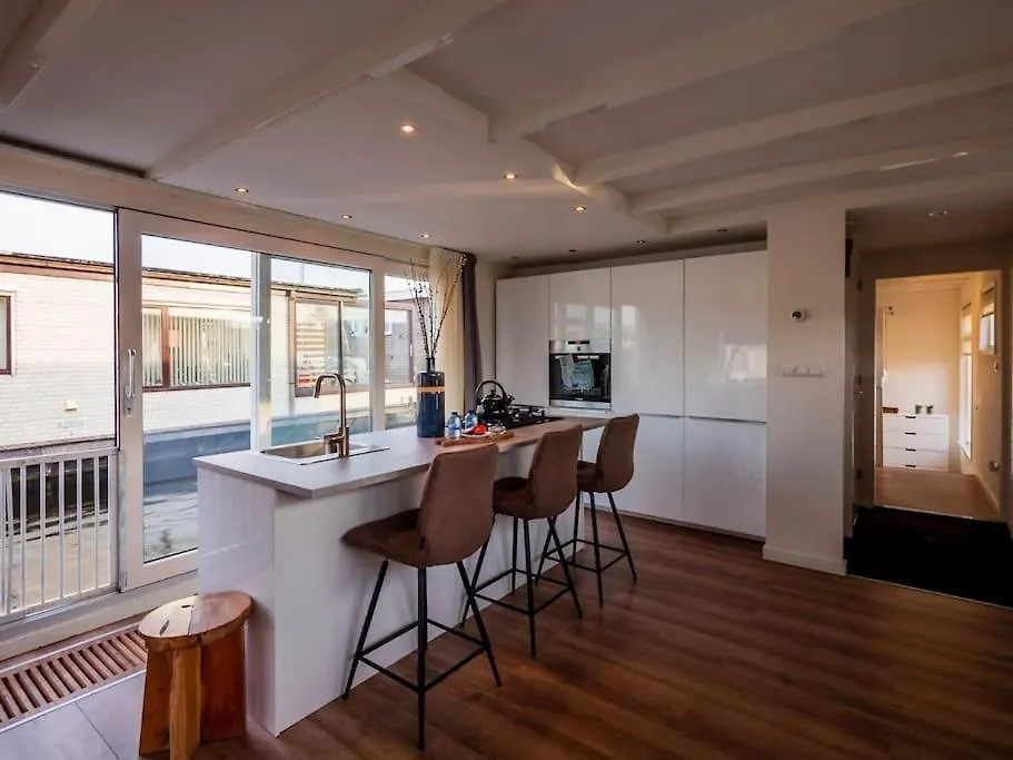 Quiet Waterloft Near Amsterdam And Schiphol Ws17 Hotel Aalsmeer