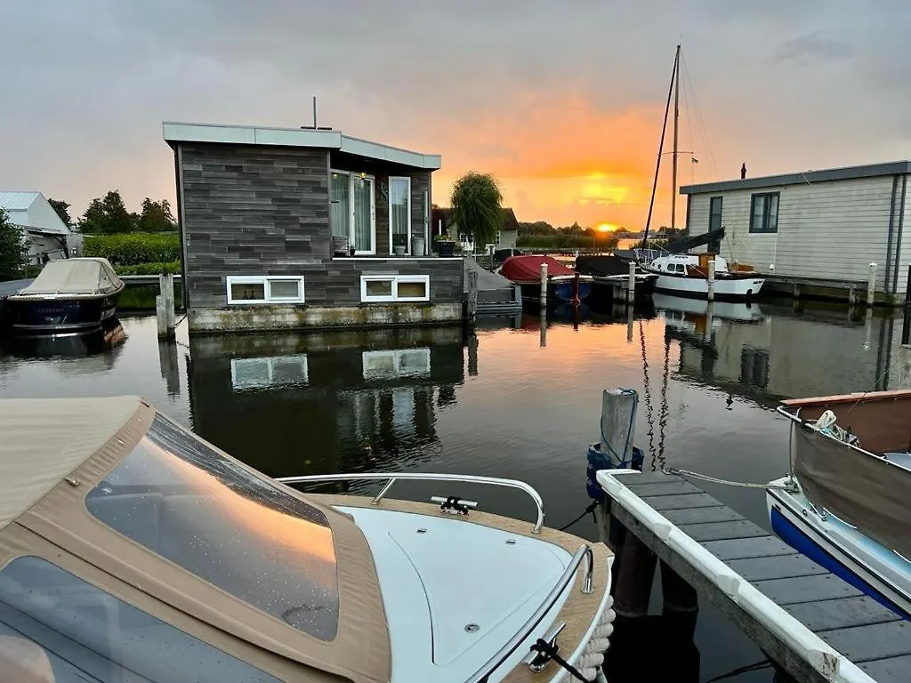 Quiet Waterloft Near Amsterdam And Schiphol Ws17 Hotel Aalsmeer Botel